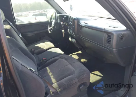 2000 Chevrolet Silverado 1500 Ls z USA, uszkodzony, nr VIN 1GCEK14T1YZ365210